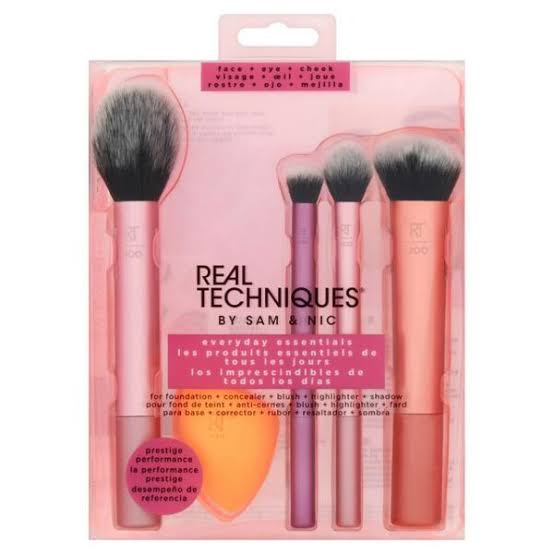 ست براش و اسفنج ریل تکنیک Everyday Essentials